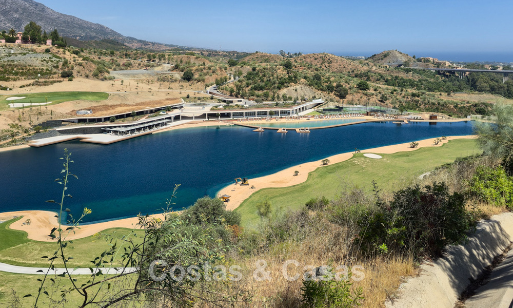 Villa de diseño arquitectónico con vistas panorámicas a la montaña y al mar en venta en Marbella - Benahavís 804258