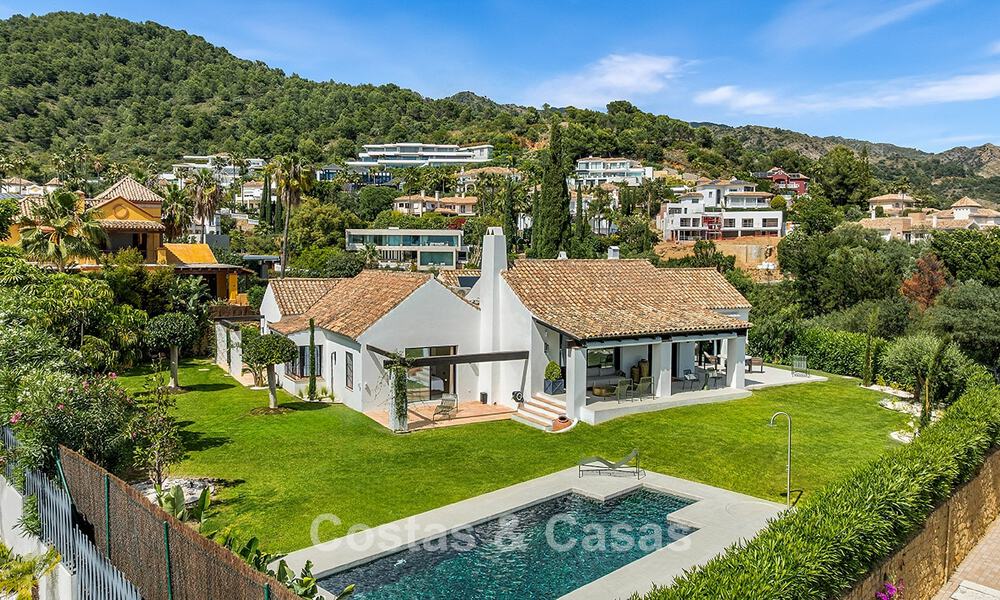 Elegante villa mediterránea reformada en venta en Cascada de Camoján, en la Milla de Oro de Marbella 804156