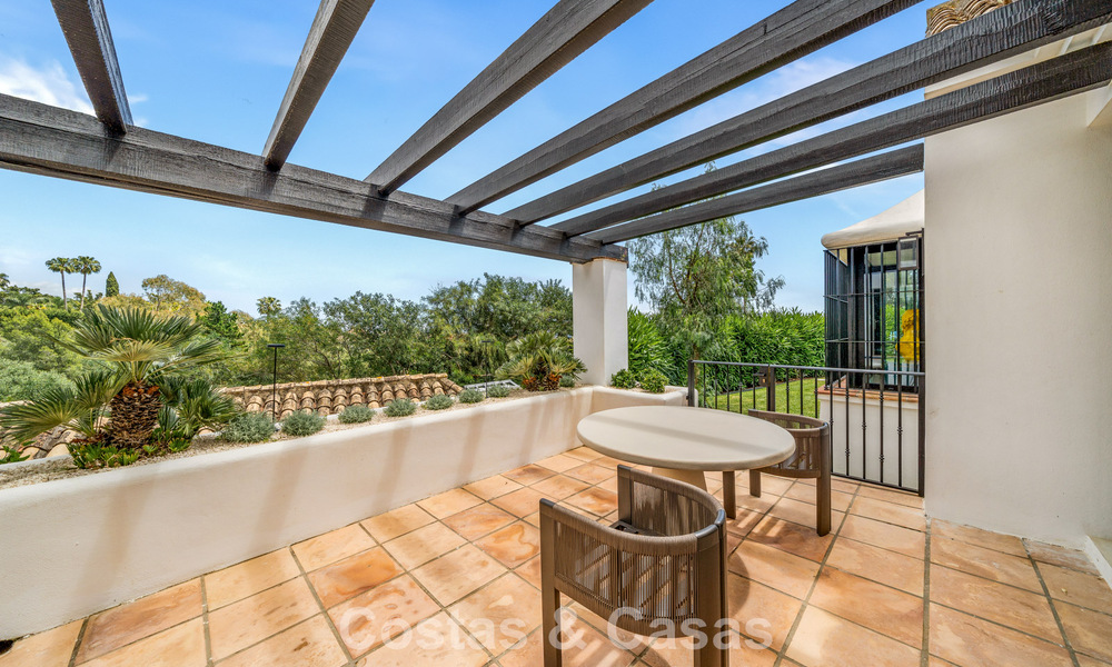 Elegante villa mediterránea reformada en venta en Cascada de Camoján, en la Milla de Oro de Marbella 804160