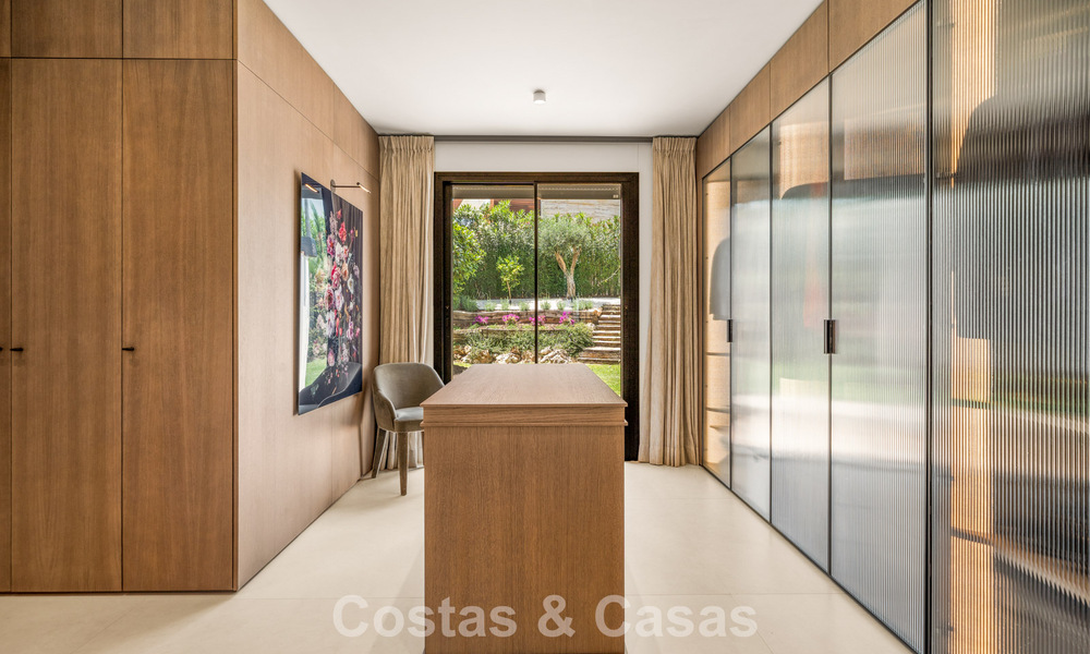 Elegante villa mediterránea reformada en venta en Cascada de Camoján, en la Milla de Oro de Marbella 804165