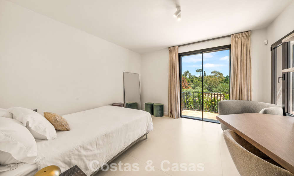 Elegante villa mediterránea reformada en venta en Cascada de Camoján, en la Milla de Oro de Marbella 804167