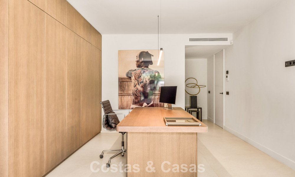 Elegante villa mediterránea reformada en venta en Cascada de Camoján, en la Milla de Oro de Marbella 804178