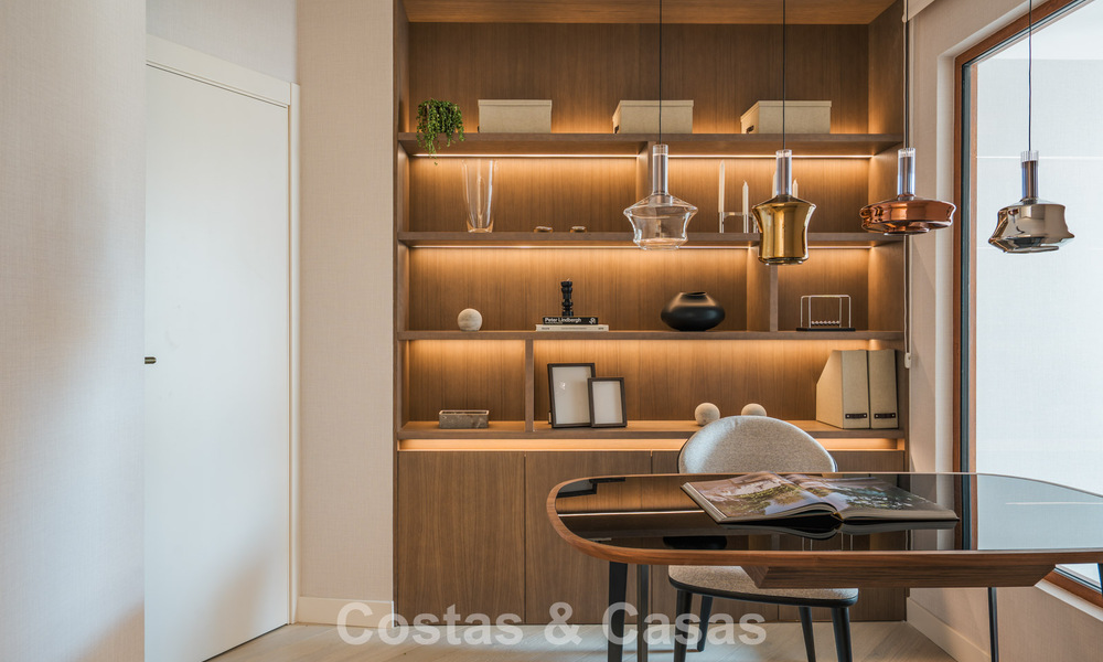 Apartamento dúplex con jardín, totalmente reformado, en venta en Nueva Andalucía, Marbella 804187