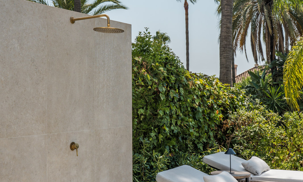Apartamento dúplex con jardín, totalmente reformado, en venta en Nueva Andalucía, Marbella 804192