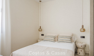 Apartamento dúplex con jardín, totalmente reformado, en venta en Nueva Andalucía, Marbella 804199 