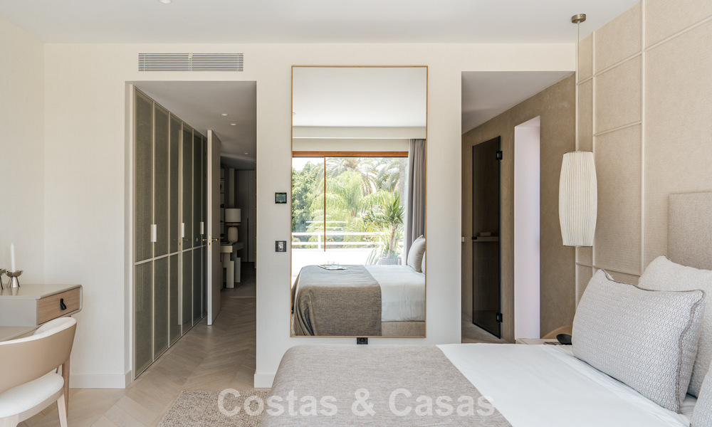 Apartamento dúplex con jardín, totalmente reformado, en venta en Nueva Andalucía, Marbella 804214