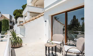 Apartamento dúplex con jardín, totalmente reformado, en venta en Nueva Andalucía, Marbella 804222 