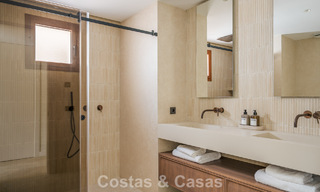 Apartamento dúplex con jardín, totalmente reformado, en venta en Nueva Andalucía, Marbella 804225 