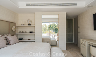 Apartamento dúplex con jardín, totalmente reformado, en venta en Nueva Andalucía, Marbella 804229 
