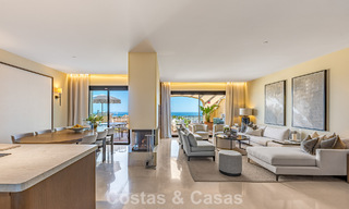 Ático de lujo con vistas panorámicas al mar en venta en La Quinta, Marbella - Benahavís 804295 
