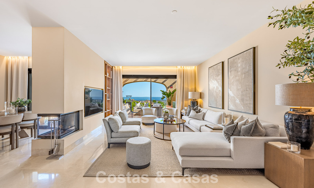 Ático de lujo con vistas panorámicas al mar en venta en La Quinta, Marbella - Benahavís 804296