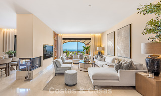 Ático de lujo con vistas panorámicas al mar en venta en La Quinta, Marbella - Benahavís 804296 