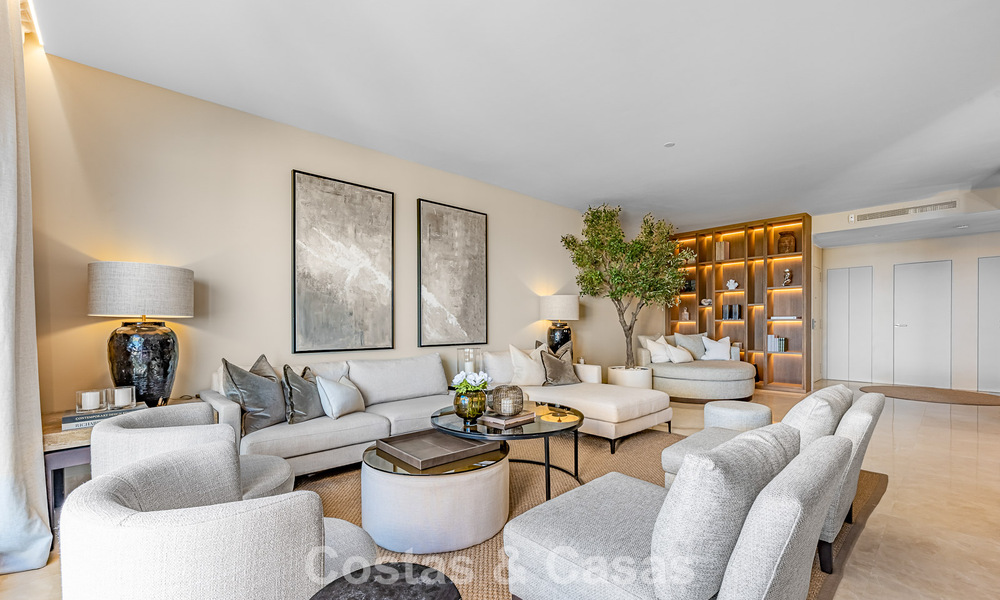 Ático de lujo con vistas panorámicas al mar en venta en La Quinta, Marbella - Benahavís 804301