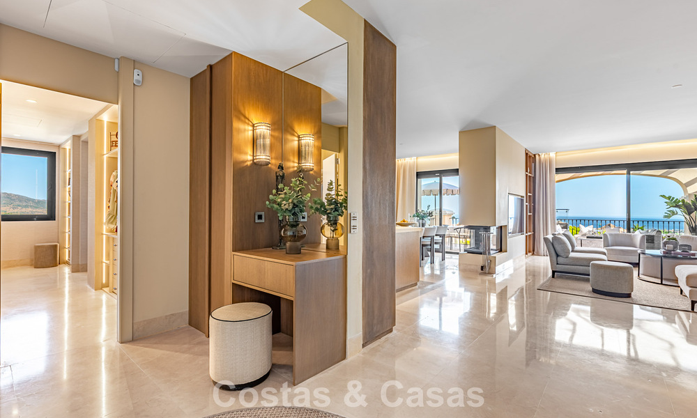 Ático de lujo con vistas panorámicas al mar en venta en La Quinta, Marbella - Benahavís 804302
