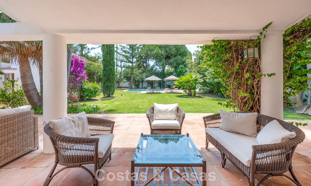 Villa mediterránea auténtica con alojamiento para invitados en venta cerca de la playa, San Pedro Playa, Marbella 804328