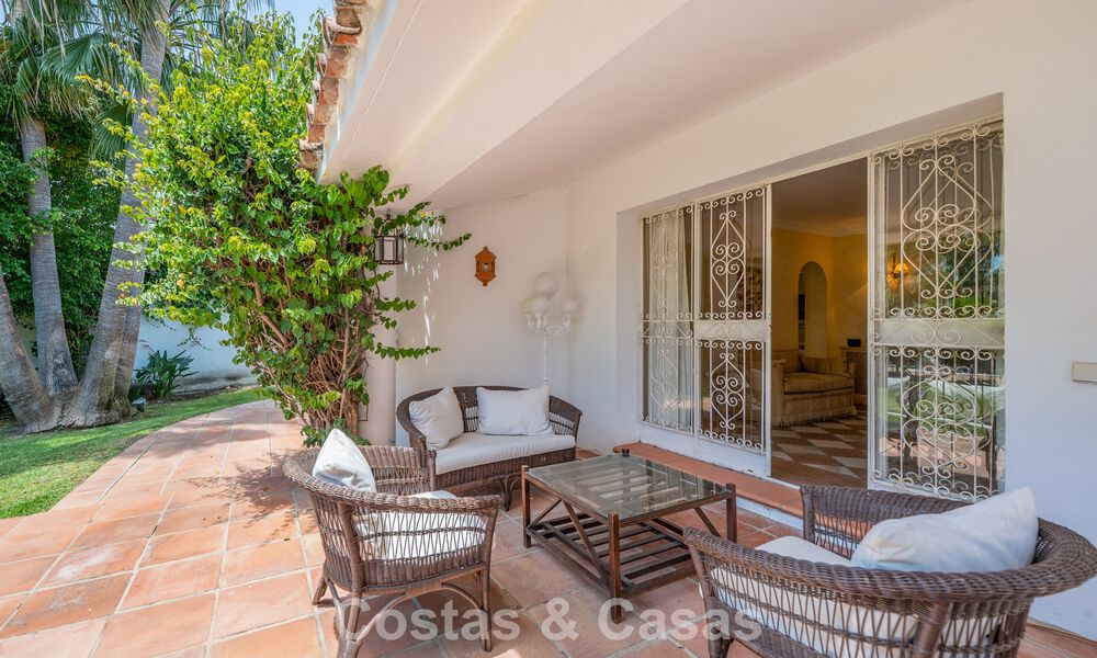 Villa mediterránea auténtica con alojamiento para invitados en venta cerca de la playa, San Pedro Playa, Marbella 804331