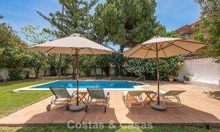 Villa mediterránea auténtica con alojamiento para invitados en venta cerca de la playa, San Pedro Playa, Marbella 804339 