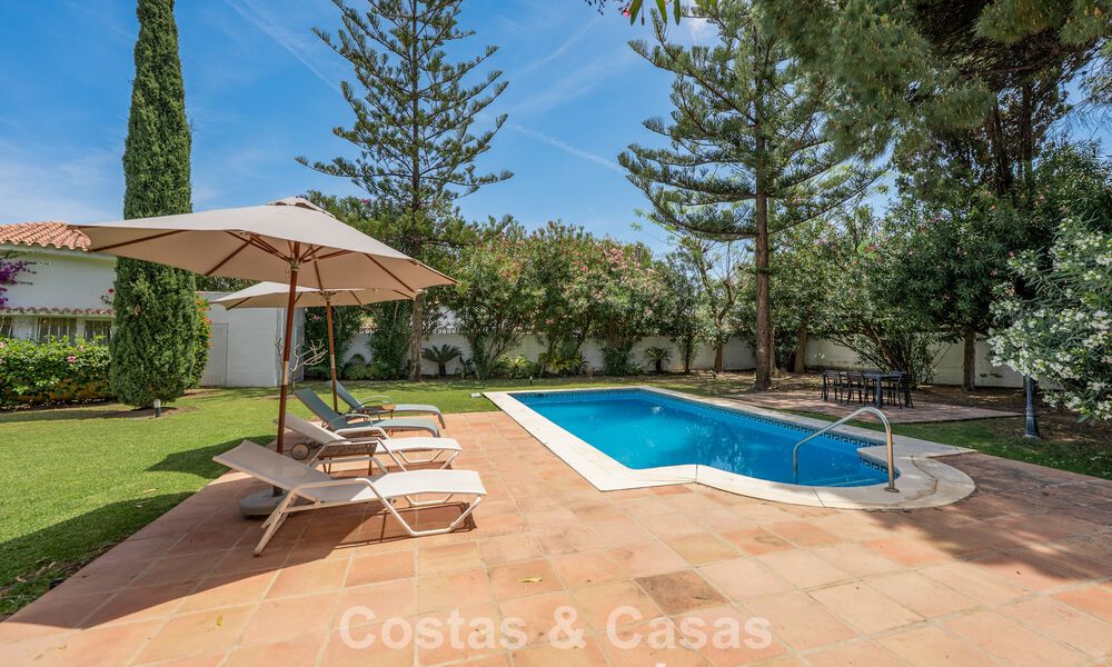 Villa mediterránea auténtica con alojamiento para invitados en venta cerca de la playa, San Pedro Playa, Marbella 804340