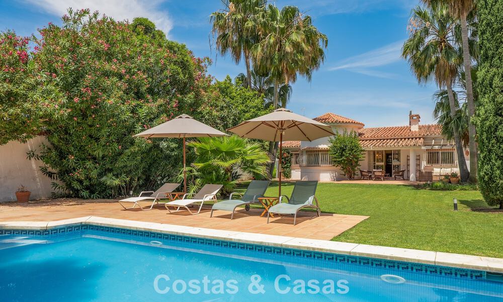 Villa mediterránea auténtica con alojamiento para invitados en venta cerca de la playa, San Pedro Playa, Marbella 804344