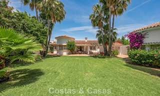 Villa mediterránea auténtica con alojamiento para invitados en venta cerca de la playa, San Pedro Playa, Marbella 804346 