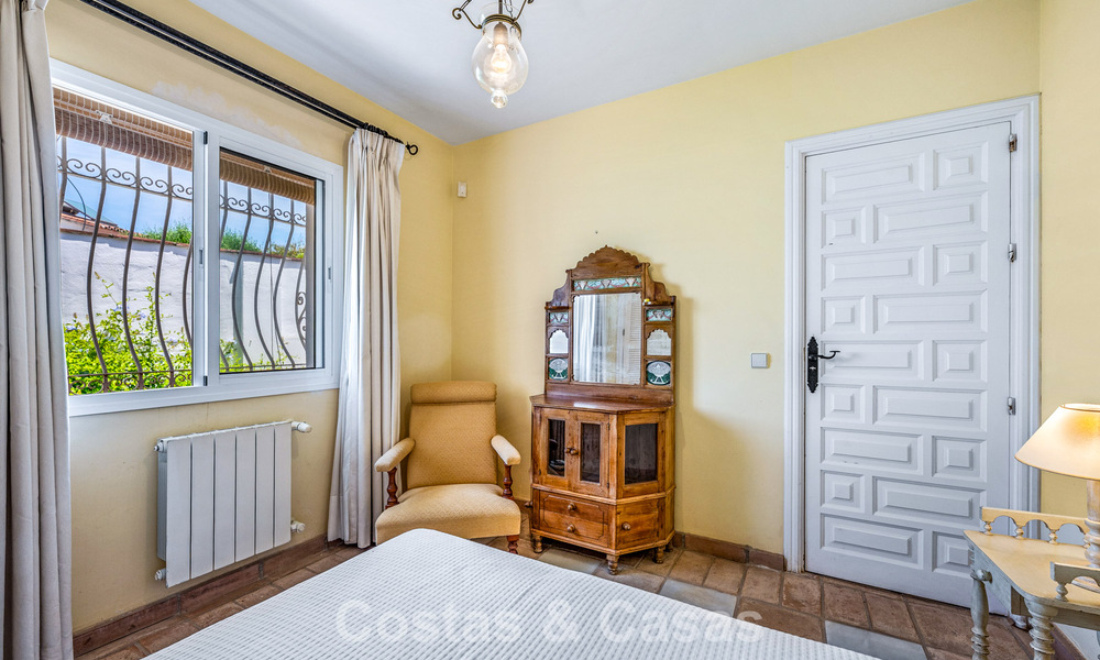 Villa mediterránea auténtica con alojamiento para invitados en venta cerca de la playa, San Pedro Playa, Marbella 804355