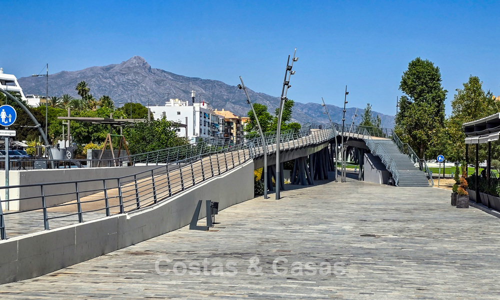 Villa mediterránea auténtica con alojamiento para invitados en venta cerca de la playa, San Pedro Playa, Marbella 804387