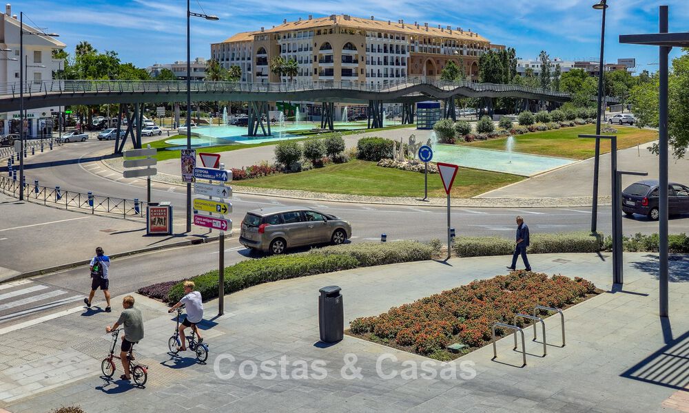 Villa mediterránea auténtica con alojamiento para invitados en venta cerca de la playa, San Pedro Playa, Marbella 804396