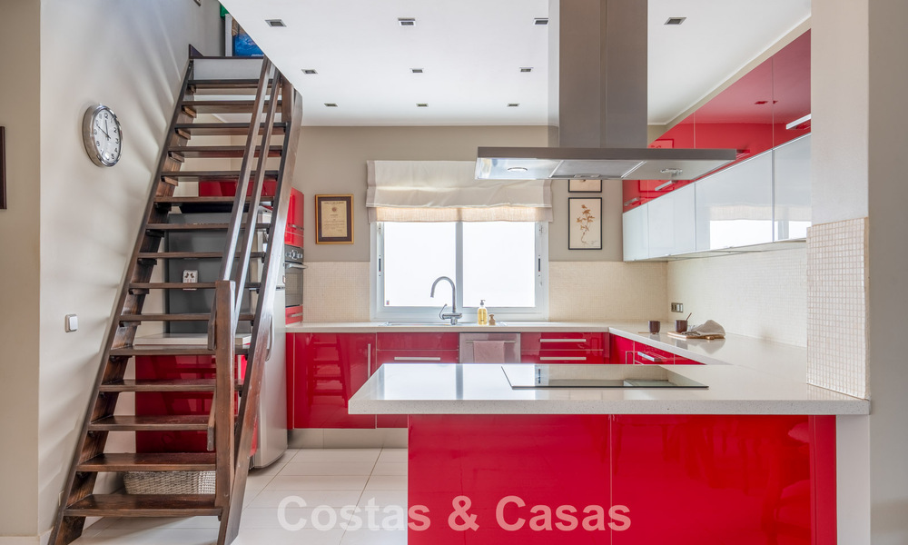 Apartamento con encanto y acuerdo de Sale-and-Leaseback en venta en Nueva Andalucía, Marbella 804409