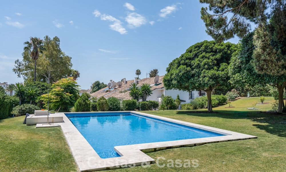 Apartamento con encanto y acuerdo de Sale-and-Leaseback en venta en Nueva Andalucía, Marbella 804421