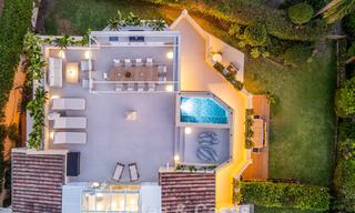 Vivienda pareada de lujo totalmente reformada, en primera línea de golf, en venta en La Quinta, Marbella - Benahavís 804424 