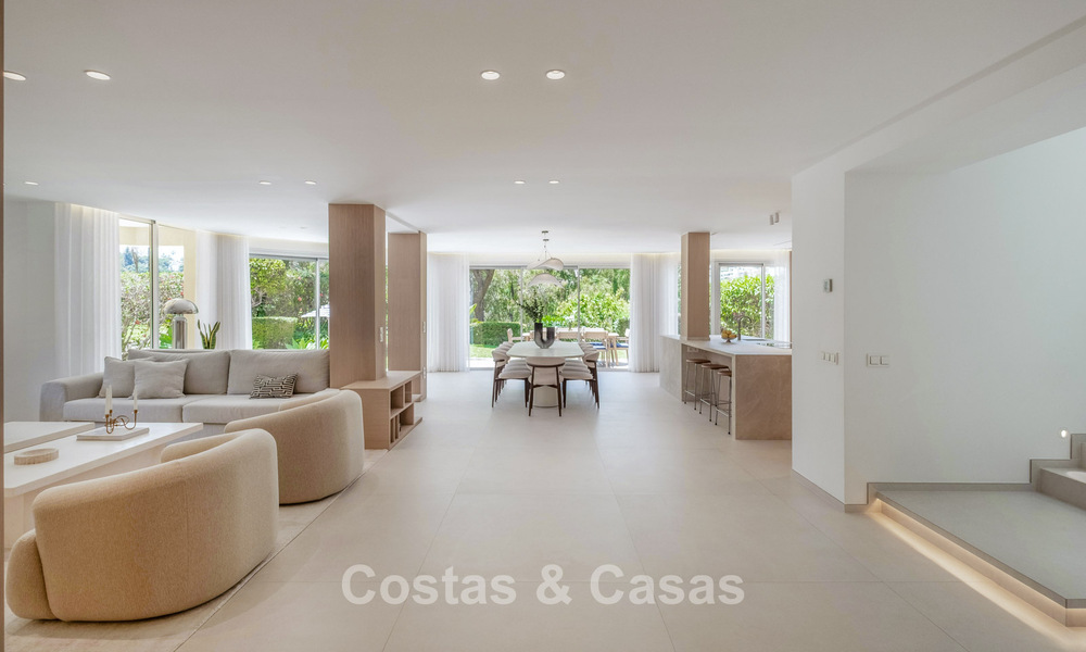 Vivienda pareada de lujo totalmente reformada, en primera línea de golf, en venta en La Quinta, Marbella - Benahavís 804464
