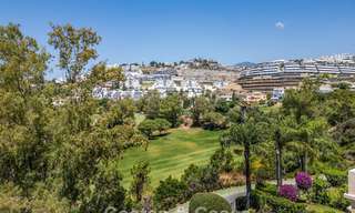 Vivienda pareada de lujo totalmente reformada, en primera línea de golf, en venta en La Quinta, Marbella - Benahavís 804501 