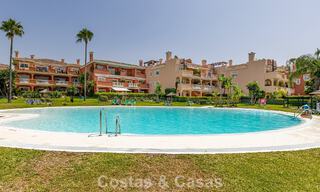 Apartamento en planta baja en venta a solo 50 metros de la playa en la New Golden Mile, entre Marbella y Estepona 804515 