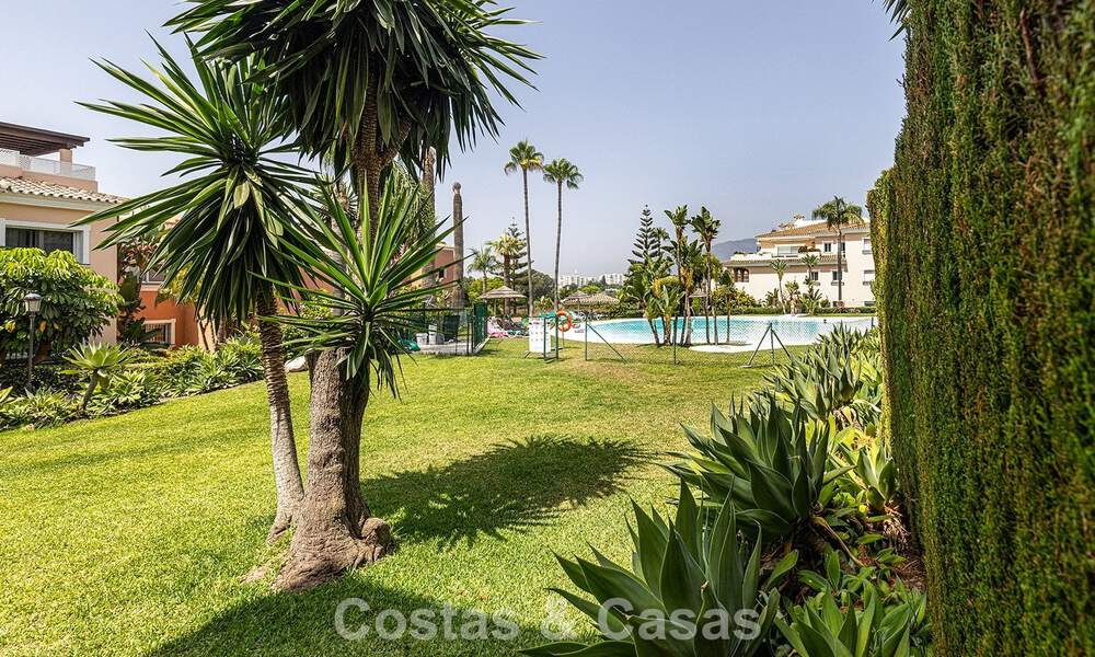 Apartamento en planta baja en venta a solo 50 metros de la playa en la New Golden Mile, entre Marbella y Estepona 804519