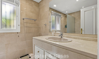 Apartamento en planta baja en venta a solo 50 metros de la playa en la New Golden Mile, entre Marbella y Estepona 804525 