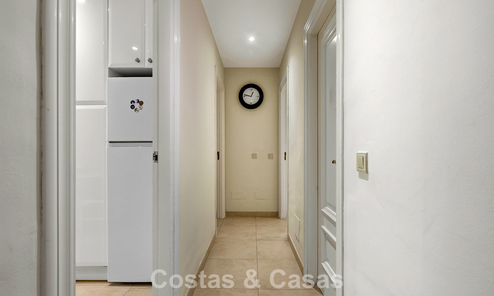 Apartamento en planta baja en venta a solo 50 metros de la playa en la New Golden Mile, entre Marbella y Estepona 804529