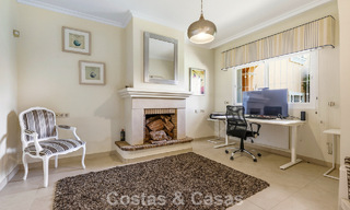 Apartamento en planta baja en venta a solo 50 metros de la playa en la New Golden Mile, entre Marbella y Estepona 804530 