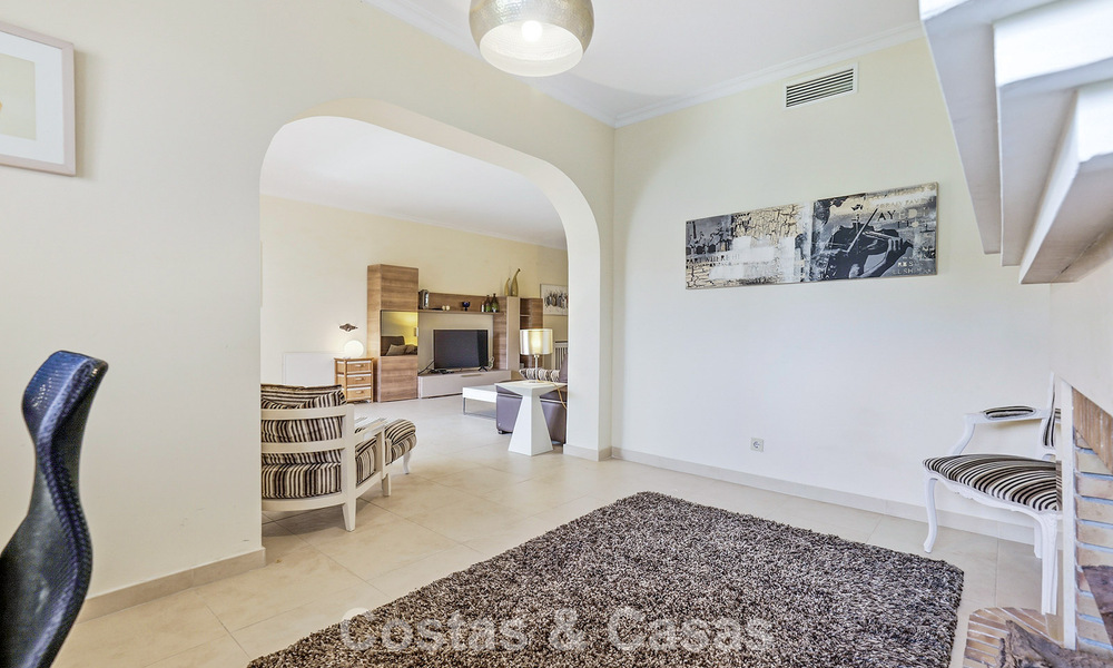 Apartamento en planta baja en venta a solo 50 metros de la playa en la New Golden Mile, entre Marbella y Estepona 804532