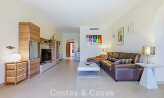 Apartamento en planta baja en venta a solo 50 metros de la playa en la New Golden Mile, entre Marbella y Estepona 804533 