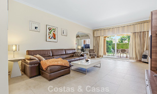 Apartamento en planta baja en venta a solo 50 metros de la playa en la New Golden Mile, entre Marbella y Estepona 804537 