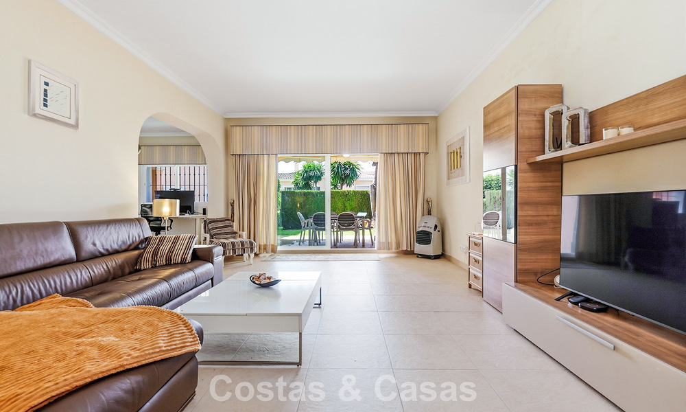 Apartamento en planta baja en venta a solo 50 metros de la playa en la New Golden Mile, entre Marbella y Estepona 804539