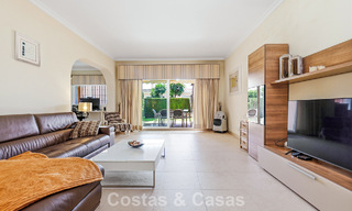 Apartamento en planta baja en venta a solo 50 metros de la playa en la New Golden Mile, entre Marbella y Estepona 804539 