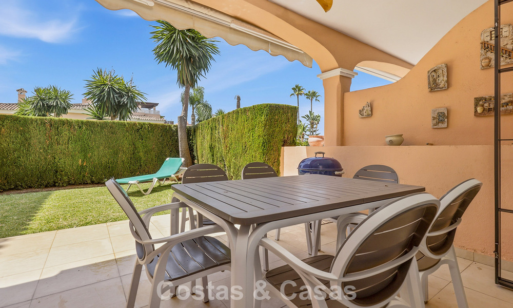 Apartamento en planta baja en venta a solo 50 metros de la playa en la New Golden Mile, entre Marbella y Estepona 804542
