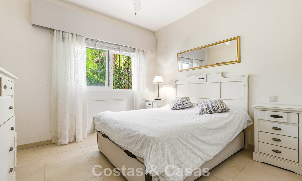 Apartamento en planta baja en venta a solo 50 metros de la playa en la New Golden Mile, entre Marbella y Estepona 804547
