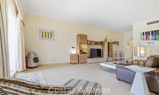 Apartamento en planta baja en venta a solo 50 metros de la playa en la New Golden Mile, entre Marbella y Estepona 804557 