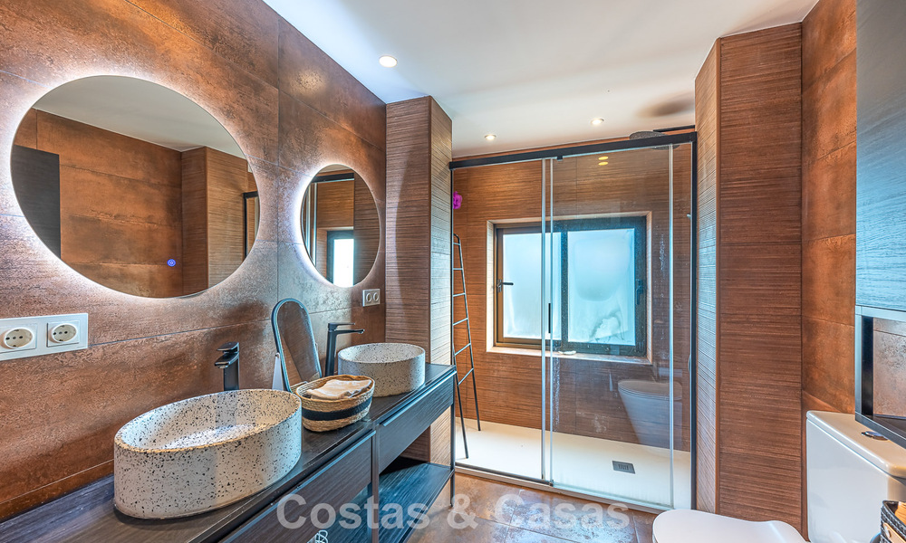 Ático dúplex espacioso con espectacular terraza en la azotea en Venta en Atalaya, Nueva Milla de Oro, Estepona 804647