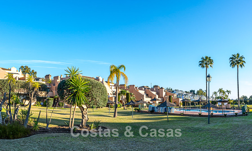 Ático dúplex espacioso con espectacular terraza en la azotea en Venta en Atalaya, Nueva Milla de Oro, Estepona 804654