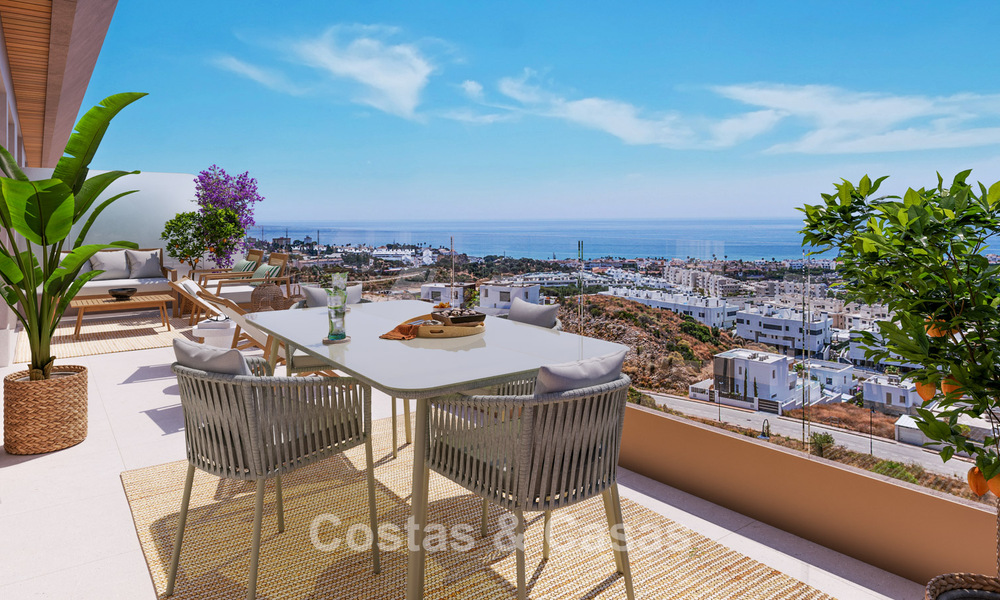 Apartamentos de lujo de nueva construcción con vistas panorámicas al mar en venta en La Cala de Mijas, Costa del Sol 804605