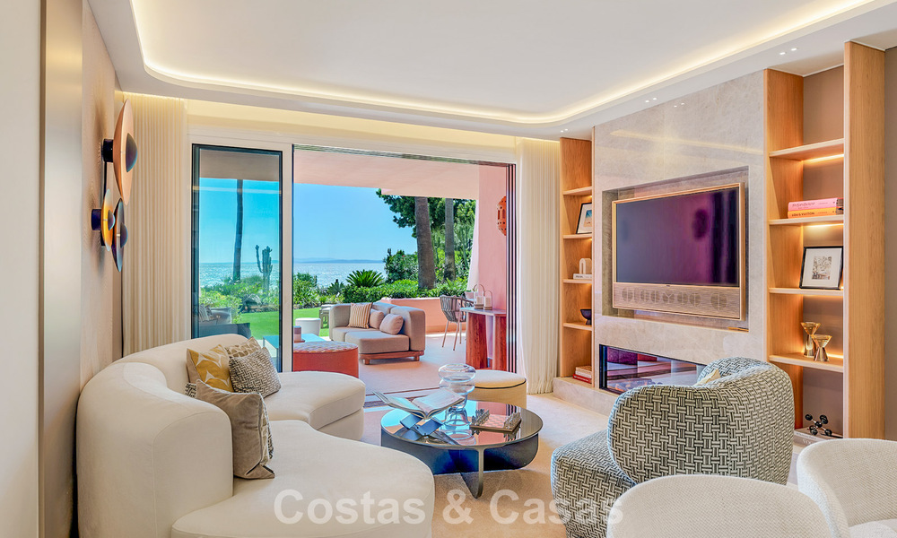 Apartamento contemporáneo reformado con vistas abiertas al mar en venta en la Nueva Milla de Oro, entre Marbella y Estepona 804691