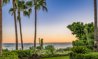 Apartamento contemporáneo reformado con vistas abiertas al mar en venta en la Nueva Milla de Oro, entre Marbella y Estepona 804705 
